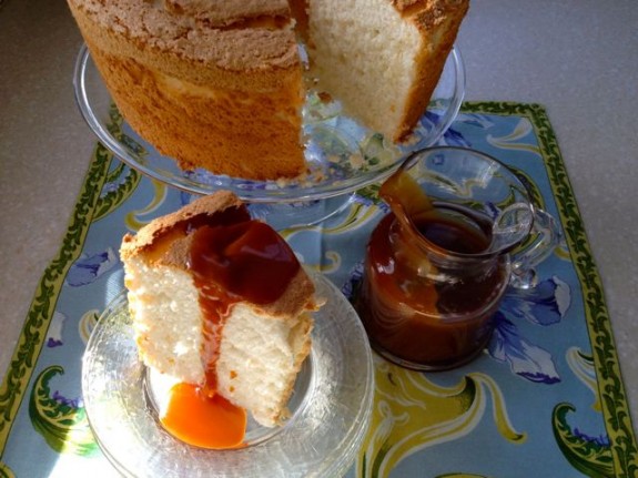 Post image for Tangerine Angel Food Cake #Baketogether